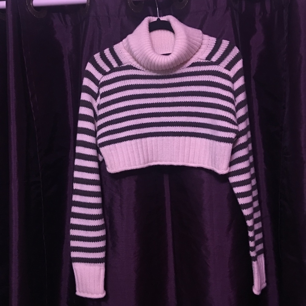 Striped cropped sweater
